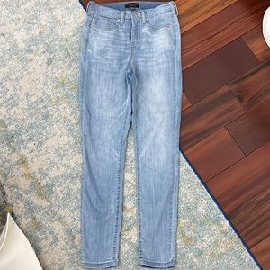 Banana republic super stretch jegging. Size 26